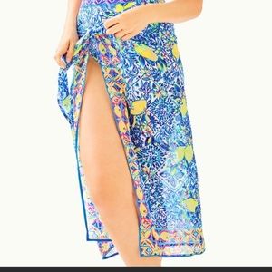 NWOT zest for life sarong Lilly